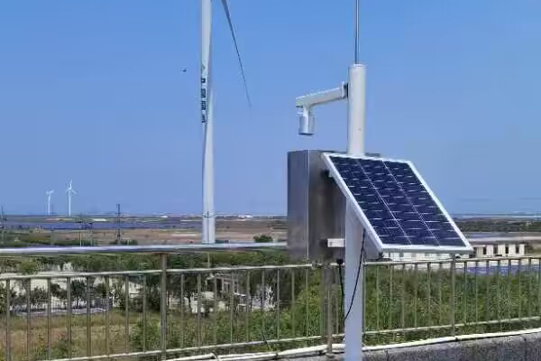 龍峰石油倉儲有限公司雷電預(yù)警系統(tǒng)安裝